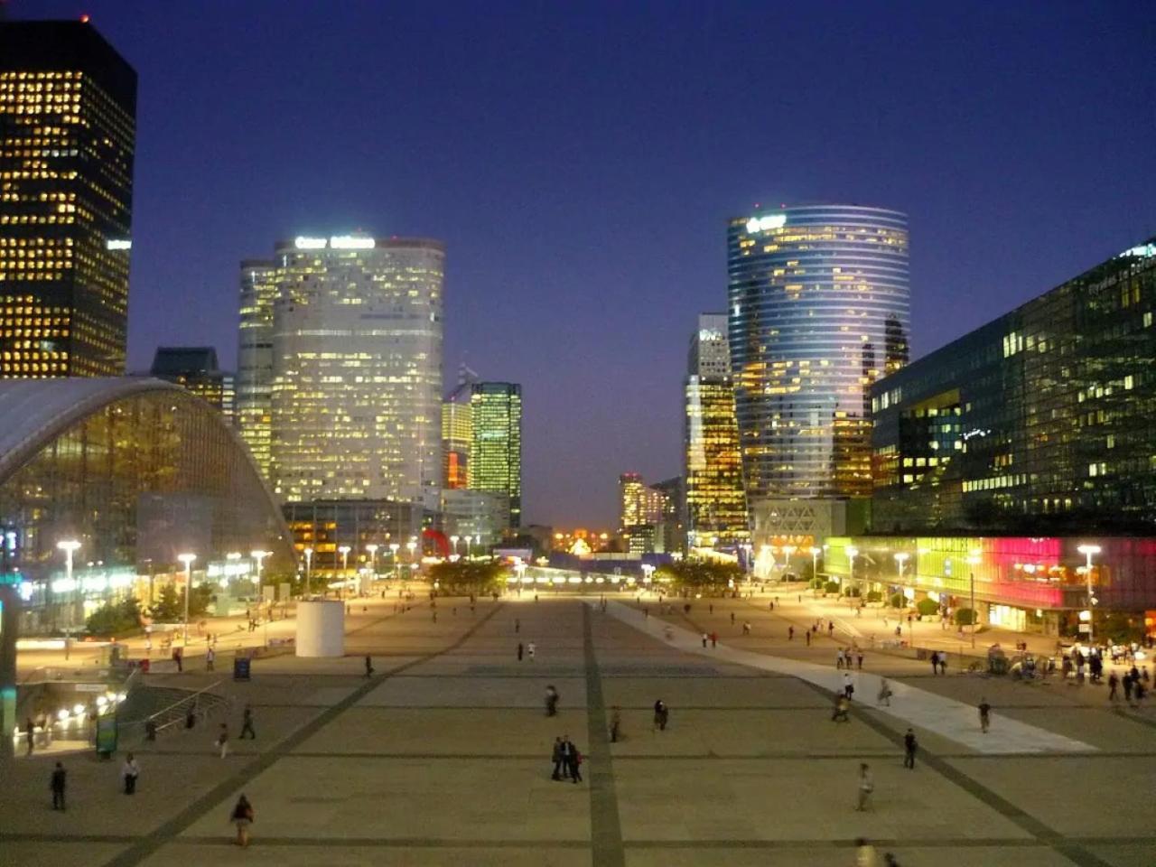 Appartement A 10 Min De La Defense Et A 20 Min De Paris à Suresnes Extérieur photo